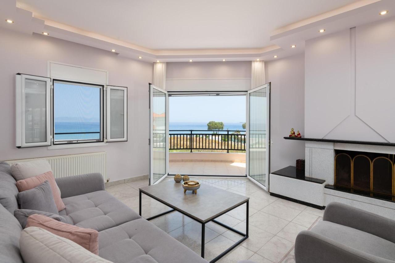White&Blue Luxury Suites Ялиссос Экстерьер фото