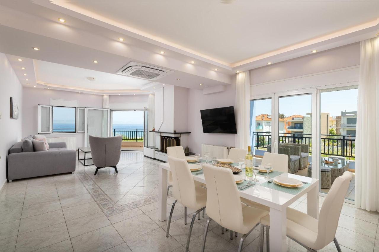 White&Blue Luxury Suites Ялиссос Экстерьер фото