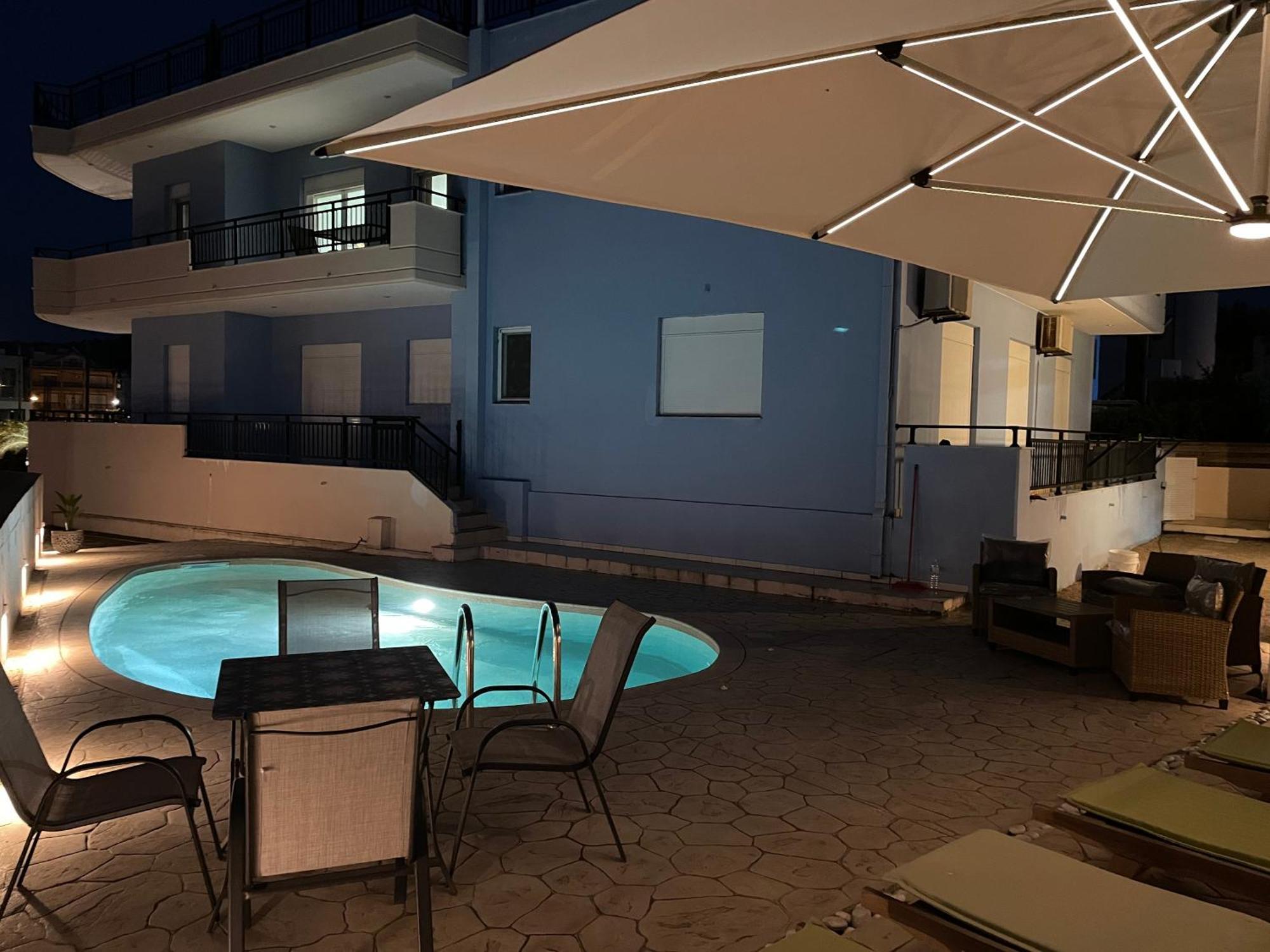 White&Blue Luxury Suites Ялиссос Экстерьер фото